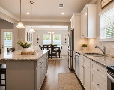 201 Cades Court - Photo Thumbnail 9