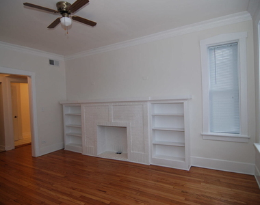3221 W Division Street - Photo Thumbnail 2
