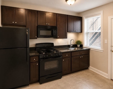 3221 W Division Street - Photo Thumbnail 1