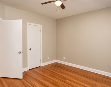 3221 W Division Street - Photo Thumbnail 8