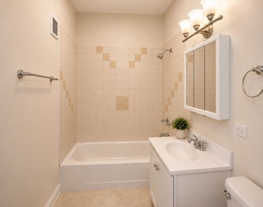 3221 W Division Street - Photo Thumbnail 4