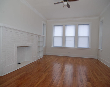3221 W Division Street - Photo Thumbnail 1