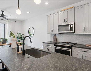 1350 May Avenue Se - Photo Thumbnail 8