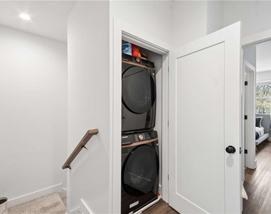 1350 May Avenue Se - Photo Thumbnail 24