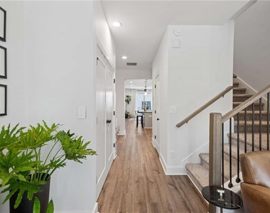 1350 May Avenue Se - Photo Thumbnail 23