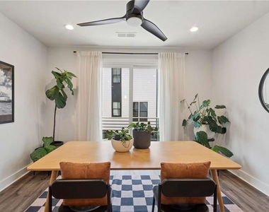 1350 May Avenue Se - Photo Thumbnail 13