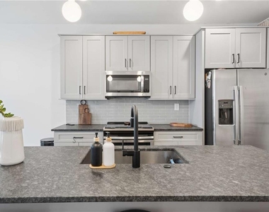 1350 May Avenue Se - Photo Thumbnail 9