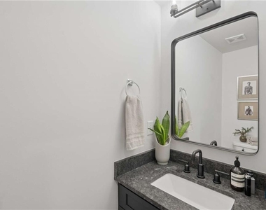 1350 May Avenue Se - Photo Thumbnail 19