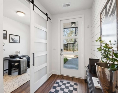 1350 May Avenue Se - Photo Thumbnail 3