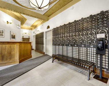 431 S Dearborn Street - Photo Thumbnail 1