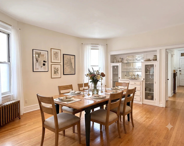 2535 W Eastwood Avenue - Photo Thumbnail 1