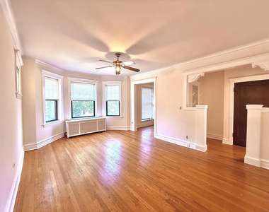2535 W Eastwood Avenue - Photo Thumbnail 7