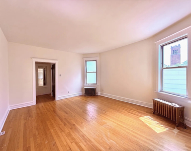 2535 W Eastwood Avenue - Photo Thumbnail 8