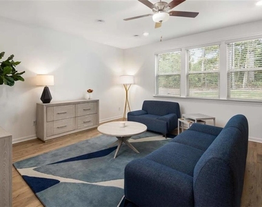 1610 Wellston Drive - Photo Thumbnail 6