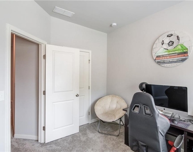 404 Henson Farm Drive - Photo Thumbnail 29