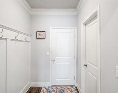404 Henson Farm Drive - Photo Thumbnail 6