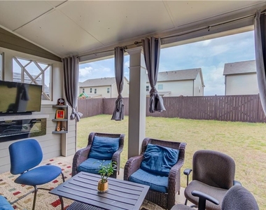 404 Henson Farm Drive - Photo Thumbnail 1