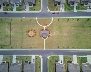 404 Henson Farm Drive - Photo Thumbnail 42