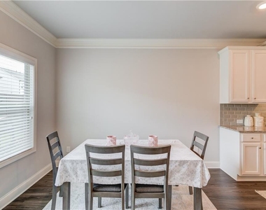 404 Henson Farm Drive - Photo Thumbnail 9