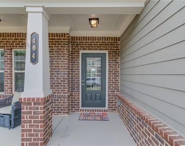404 Henson Farm Drive - Photo Thumbnail 31