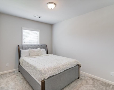 404 Henson Farm Drive - Photo Thumbnail 25