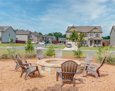 404 Henson Farm Drive - Photo Thumbnail 44