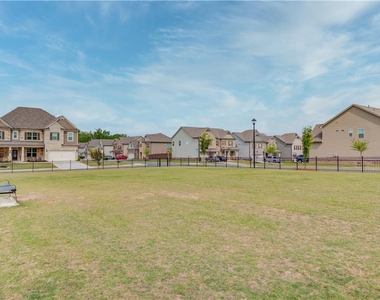 404 Henson Farm Drive - Photo Thumbnail 43