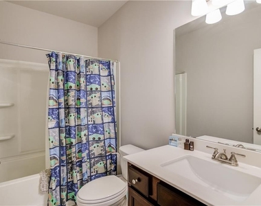 404 Henson Farm Drive - Photo Thumbnail 27