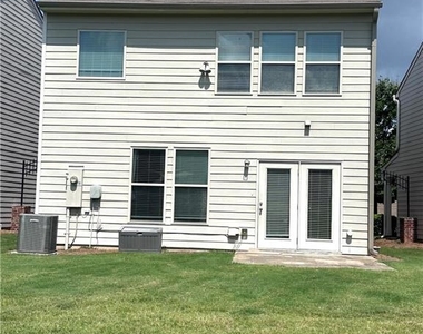 76 Greenfield Drive - Photo Thumbnail 21