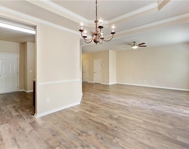 302 Alcovy Way - Photo Thumbnail 3