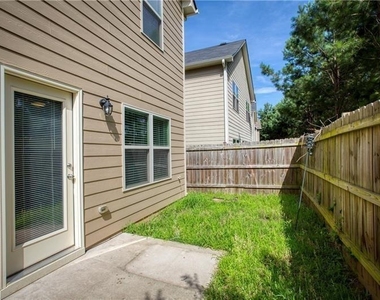 302 Alcovy Way - Photo Thumbnail 16