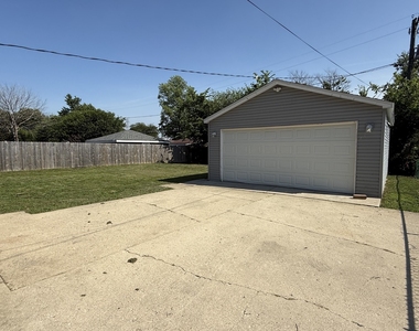 2016 Capri Avenue - Photo Thumbnail 16
