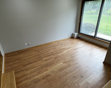786 Greenwood Road - Photo Thumbnail 3