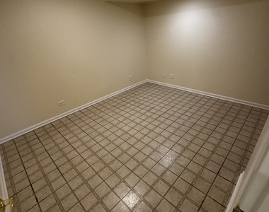 786 Greenwood Road - Photo Thumbnail 21