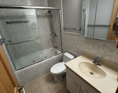 786 Greenwood Road - Photo Thumbnail 14