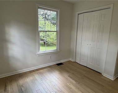 2469 Glynn Drive Se - Photo Thumbnail 21