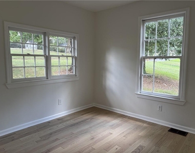 2469 Glynn Drive Se - Photo Thumbnail 22