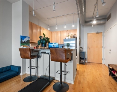 647 Metropolitan Way - Photo Thumbnail 5