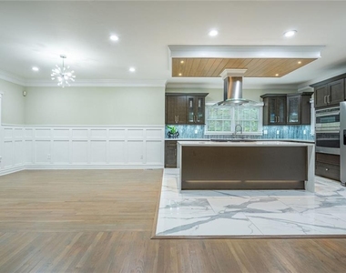 3924 Ashford Dunwoody Road Ne - Photo Thumbnail 10