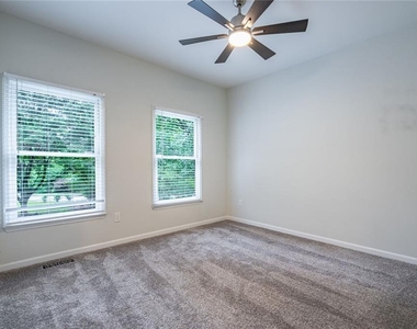 3924 Ashford Dunwoody Road Ne - Photo Thumbnail 15