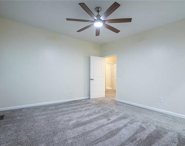 3924 Ashford Dunwoody Road Ne - Photo Thumbnail 21
