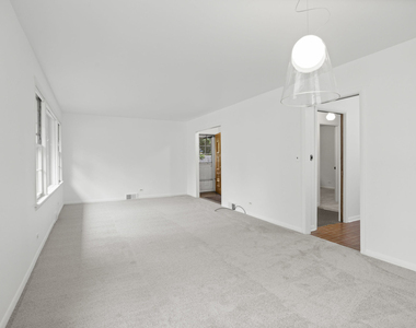 934 Yale Street - Photo Thumbnail 2