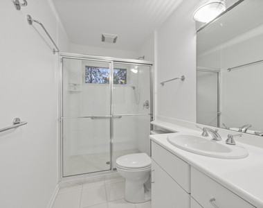 934 Yale Street - Photo Thumbnail 10