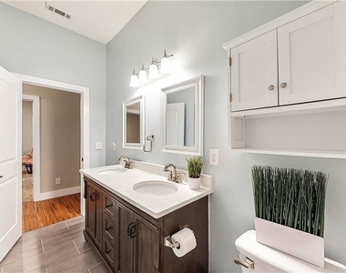 1130 Larosa Terrace Sw - Photo Thumbnail 15