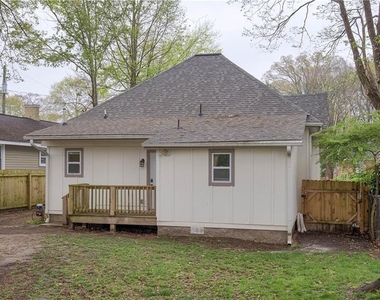 1130 Larosa Terrace Sw - Photo Thumbnail 20