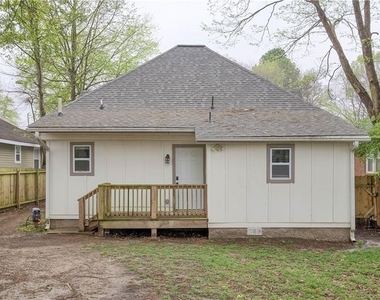 1130 Larosa Terrace Sw - Photo Thumbnail 19