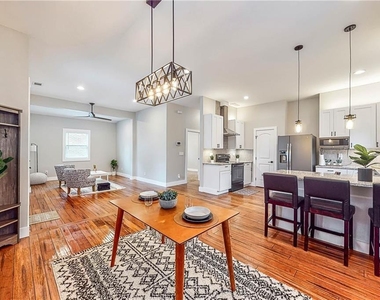 1130 Larosa Terrace Sw - Photo Thumbnail 7
