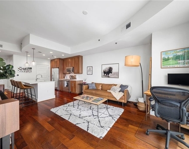 1080 Peachtree Street Ne - Photo Thumbnail 9