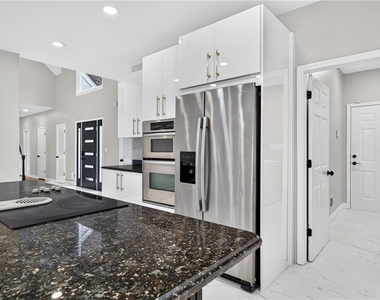 475 Trammell Drive - Photo Thumbnail 12