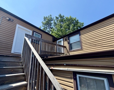 2531 N Tripp Avenue - Photo Thumbnail 9